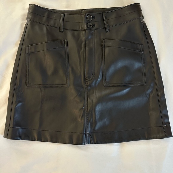 Madewell Dresses & Skirts - Madewell Black Faux Leather Mini Skirt